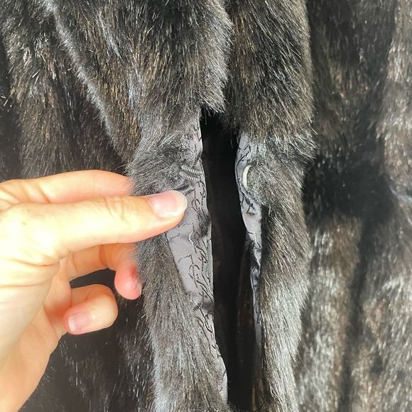 DILVA DI ROMA Faux Fur Vest Size Medium Large Italian Design Made in USA Black - Picture 7 of 11